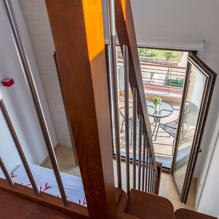 Villa Kristin 2 - 2Min Walk To Great Sandy, Shallow Beach Nikiti  Exterior photo
